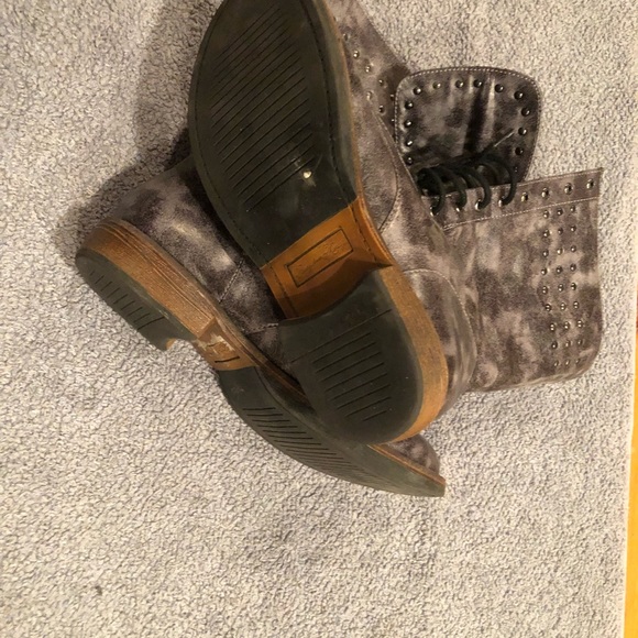 Grey tie dye vegan boots - Picture 5 of 6